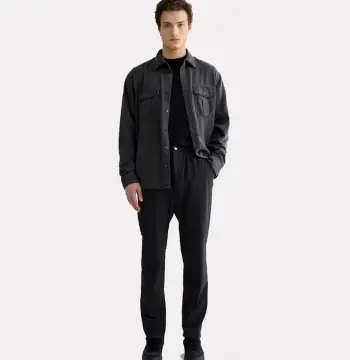 Men slim fit flat-front pant